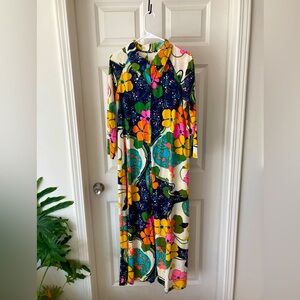 Psychedelic pattern multicolored shirt dress. Beautiful vintage find!